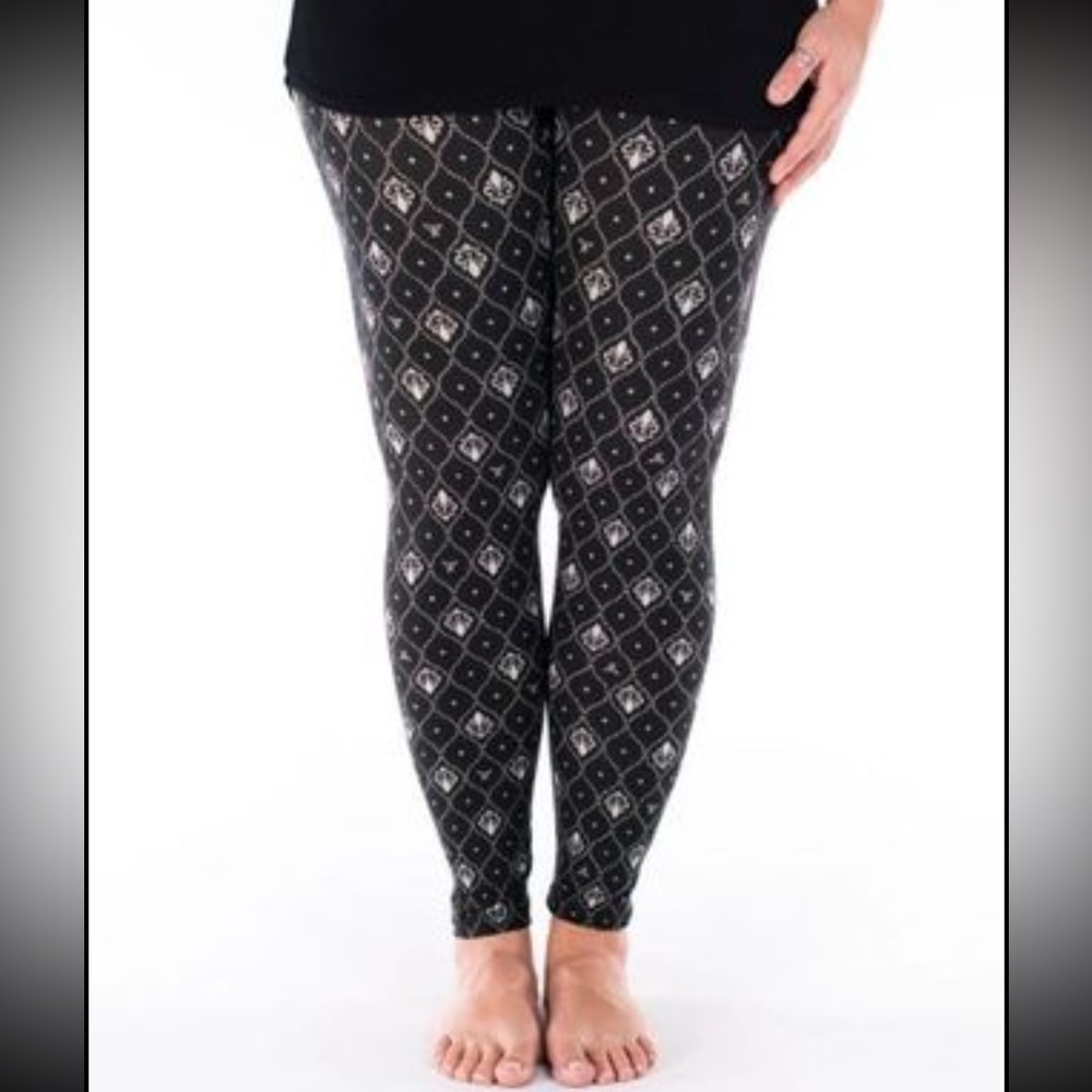 SALE!! Sweetlegs Fleur-de-Lis leggings one size NWT magnifique